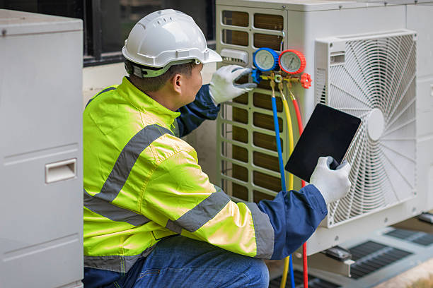 Professional Hvac Maintenance technician working in La Puente, CA
